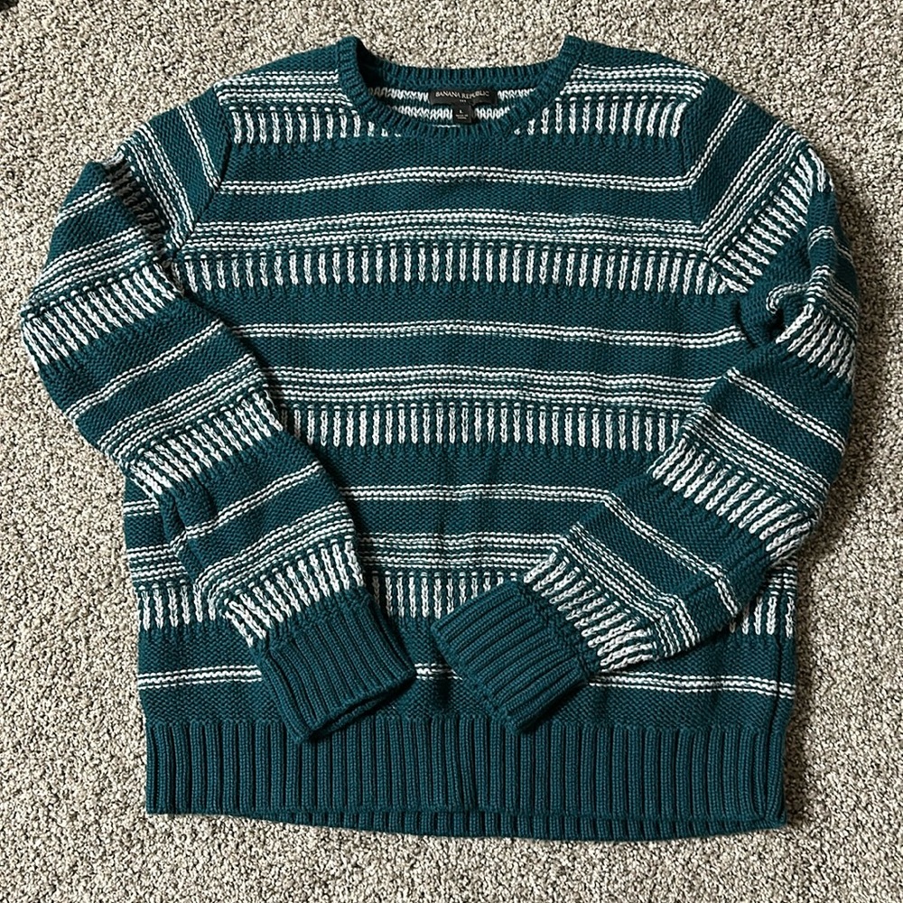 Banana republic size large sweater